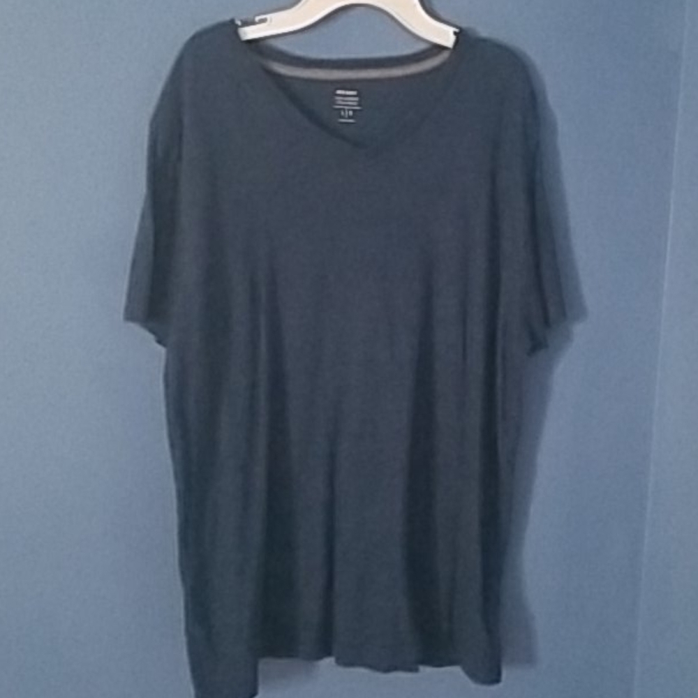 Old Navy Soft Blue V Neck Size L